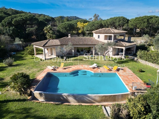 Ramatuelle : Jolie villa provençale avec grand jardin (260 m² +
