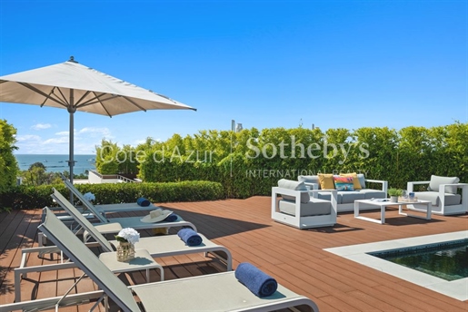 Exceptional 4 beds penthouse in a luxury residence with private pool and sea view