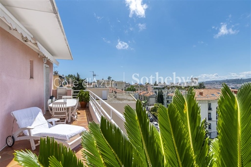 Exceptional 2 bedrooms apartment in Cimiez - Panoramic view and spacious terrace