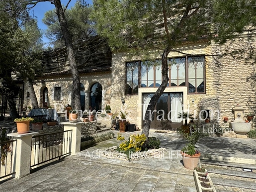 Provence, Exceptional property with panoramic views