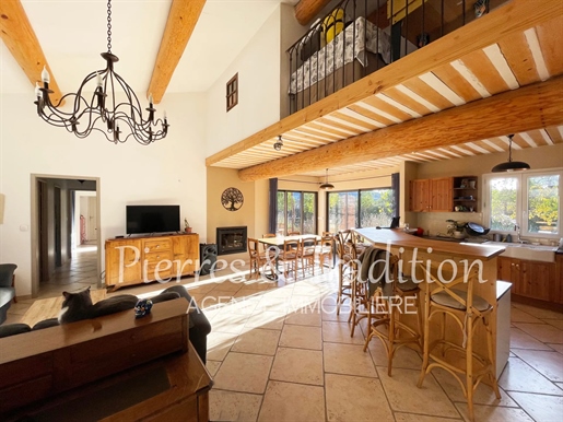 Luberon, Saint Saturnin Les Apt, large recent house with 6 bedrooms, garden and swimming pool...
