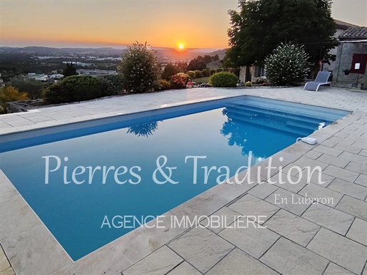 Provence, Luberon, Apt grande maison avec piscine et vue