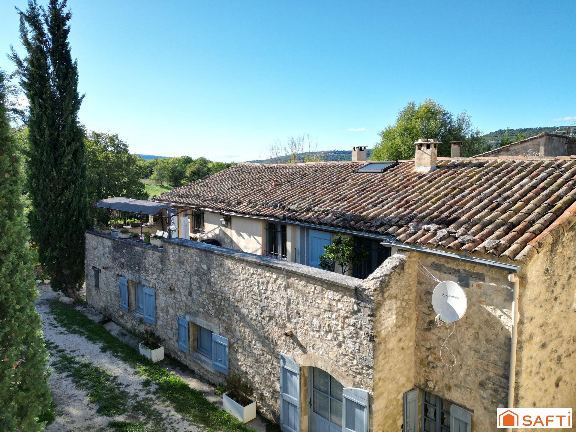 Maison à vendre, 177m², Saint-Martin-de-Castillon