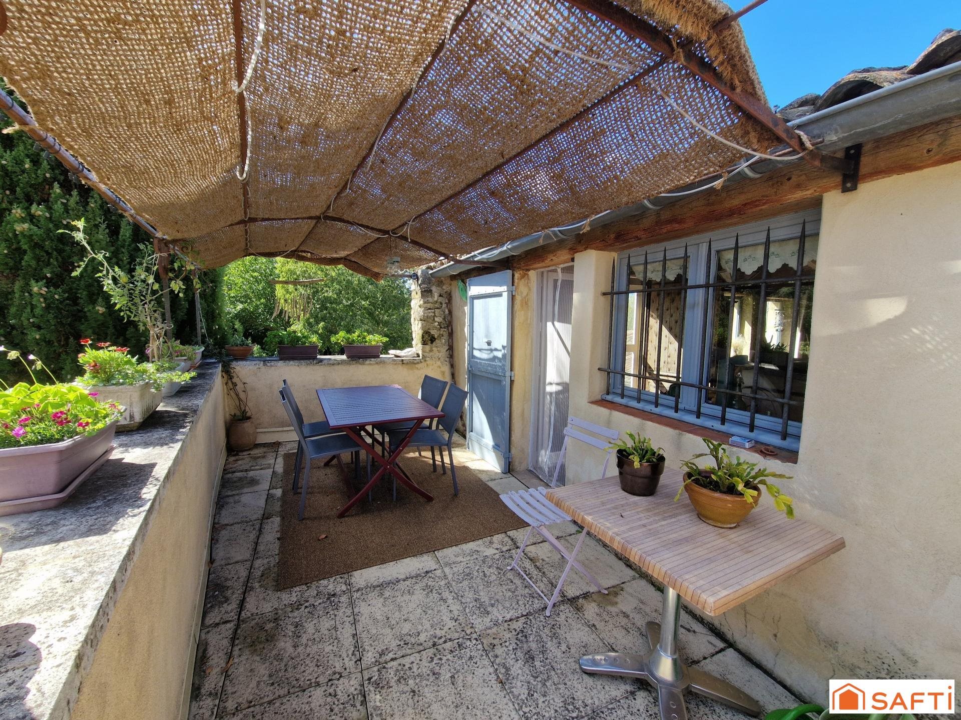 Maison à vendre, 177m², Saint-Martin-de-Castillon