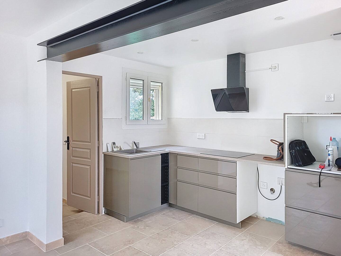 Maison à louer, 75m², Mazan