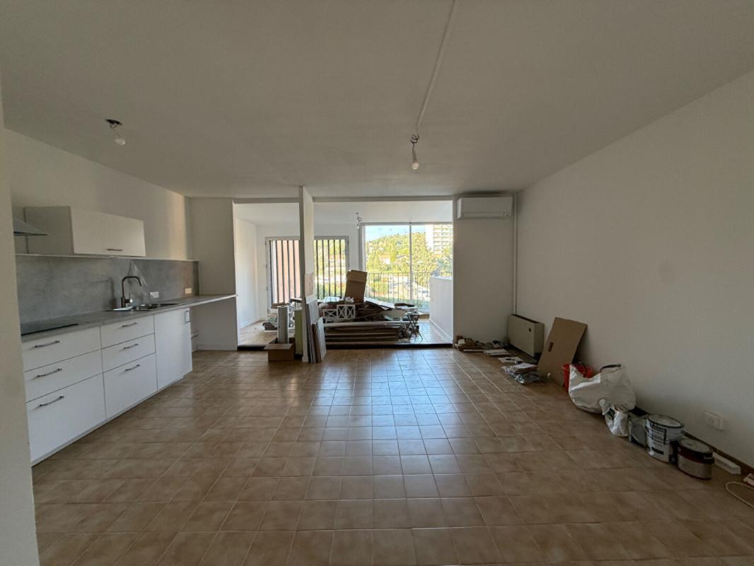 Appartement à louer, 79m², Martigues