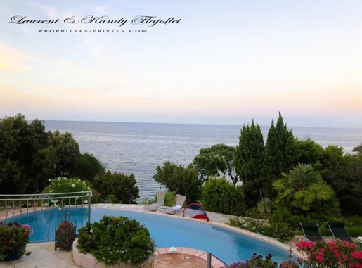 Atypical quality architect-designed house with an exceptional sea view/waterfront - Solenzara