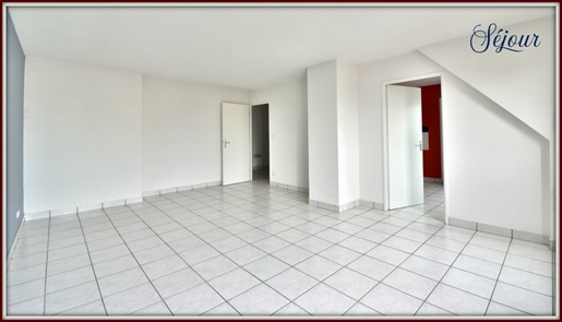 Chateauroux (36), for sale apartment T3 of 79.63m² on the ground, balcony, parking, secure residence
