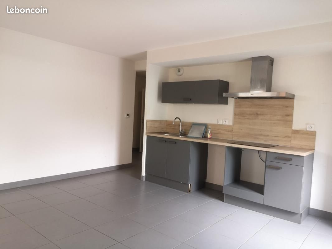 Appartement à louer, 60m², Pechbonnieu