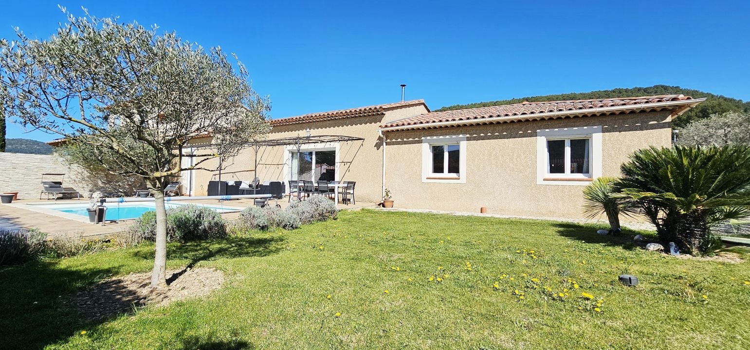 Maison à vendre, 128m², Cuges-les-Pins