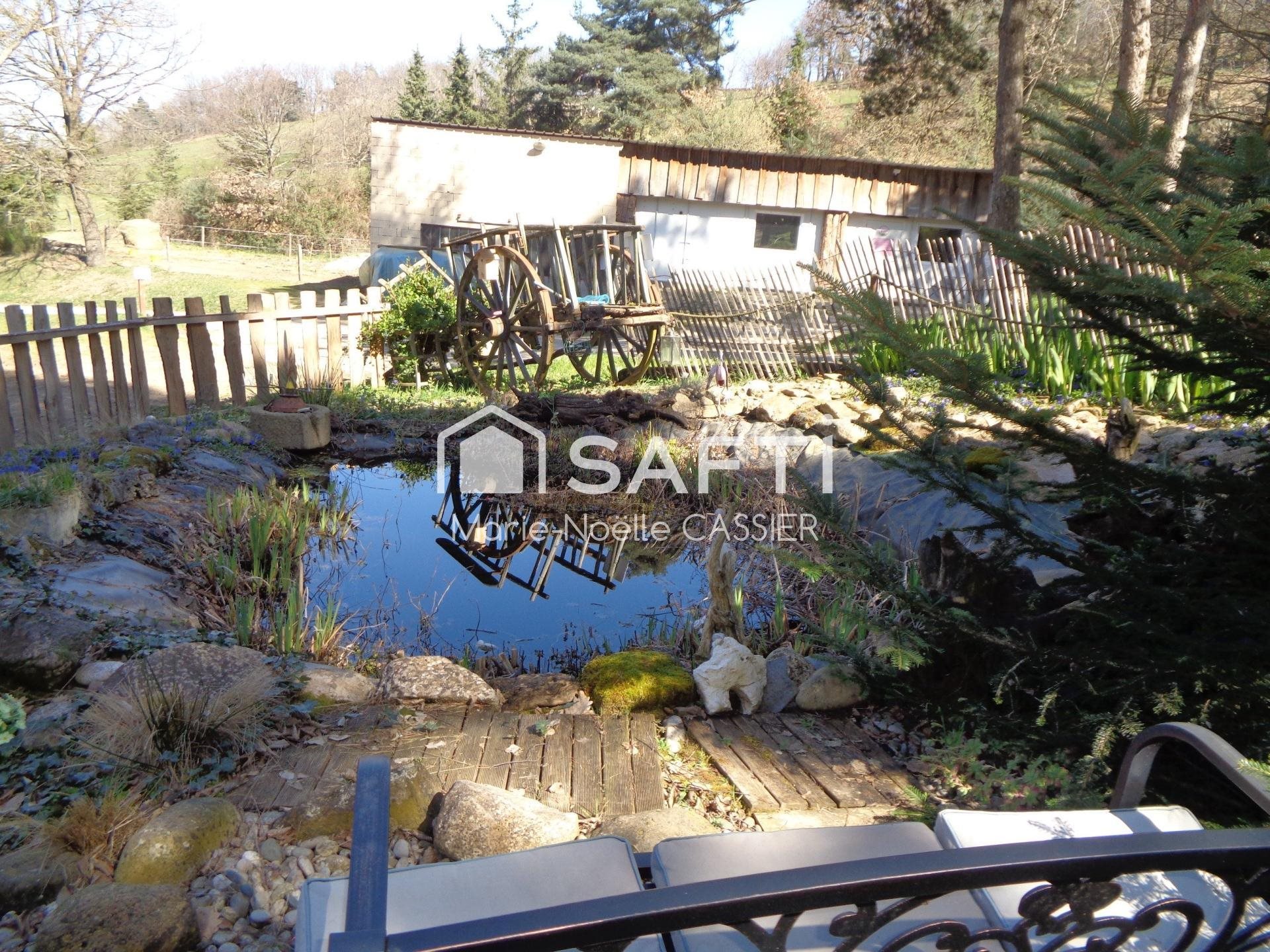 Maison à vendre, 110m², Alboussière