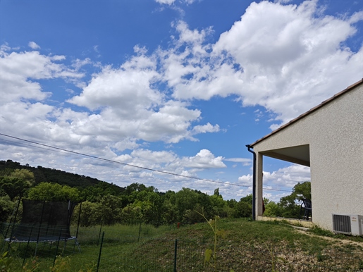 In Allègre-Les-Fumades, Villa mit Grundstück