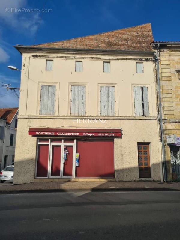 Appartement à vendre, 77m², Montpon-Ménestérol