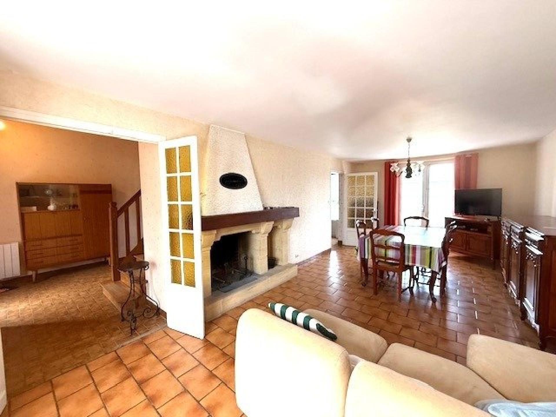 Maison à vendre, 112m², Le Buisson-de-Cadouin