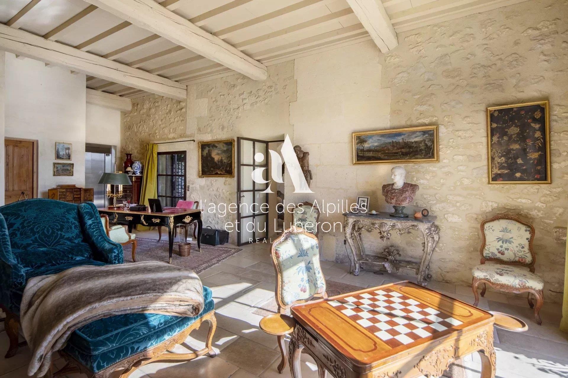 Compra: Vivenda (13520)