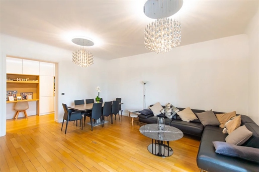 Neuilly - Général Koenig - 3 Bedroom Family Apartment