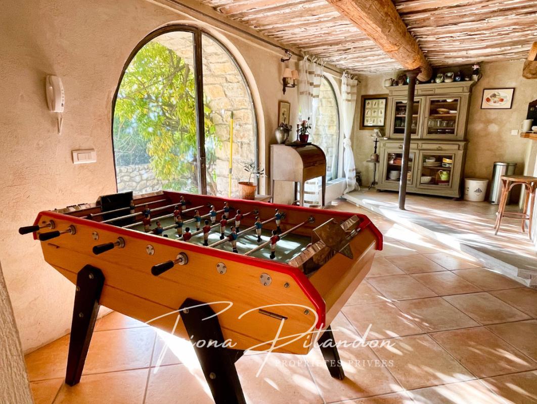 Maison à vendre, 357m², Mérindol