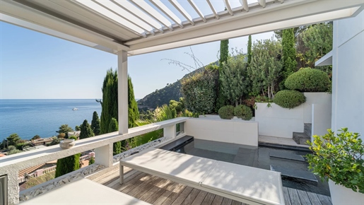 Eze, Architect-Designed Villa with Panoramic View