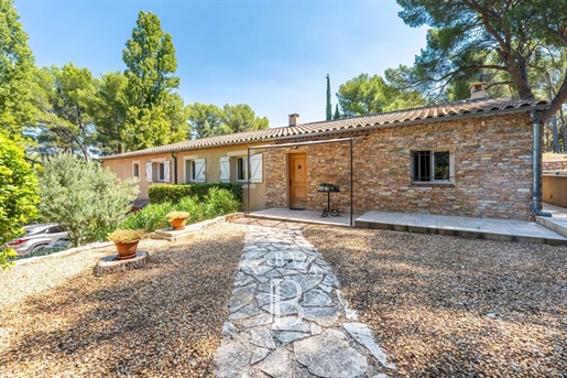 Aix-En-Provence Center - family property - 5 bedrooms - swimming pool