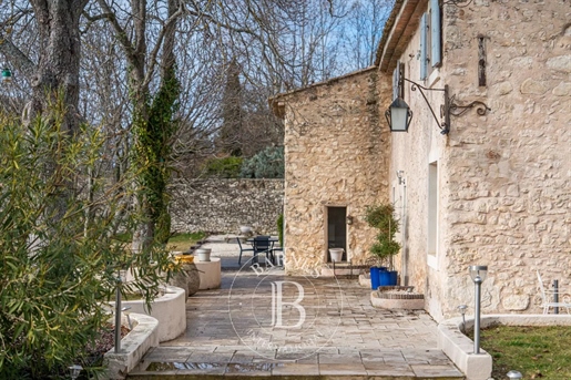 Aix-En-Provence - Puyricard - farmhouse - 6 suites - swimming pool - quiet