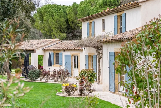 Proche d'Aix-en-Provence - Maison style Bastide - 5 Chambres-Piscine