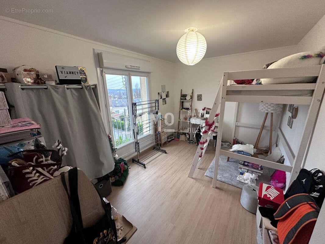 Appartement à vendre, 594m², Parigné-l'Evêque