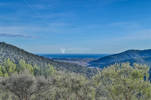 Cannes hinterland Peymenade - Unique property with sea  view and absolute calm needing modernisatio