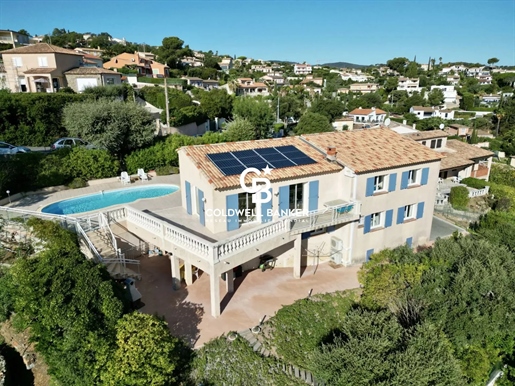 Spacious villa with panoramic view