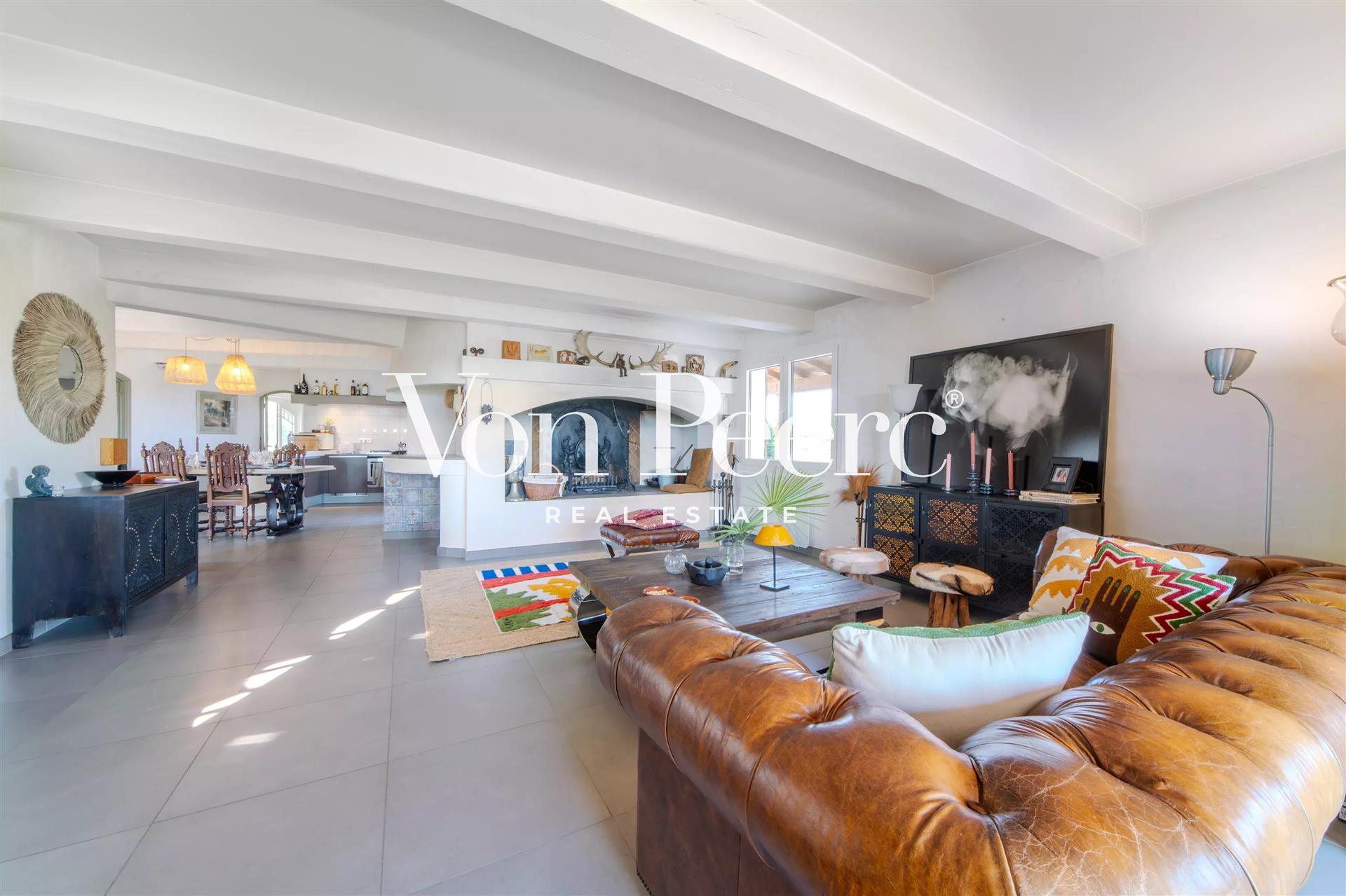 House in the heart of the Camargue