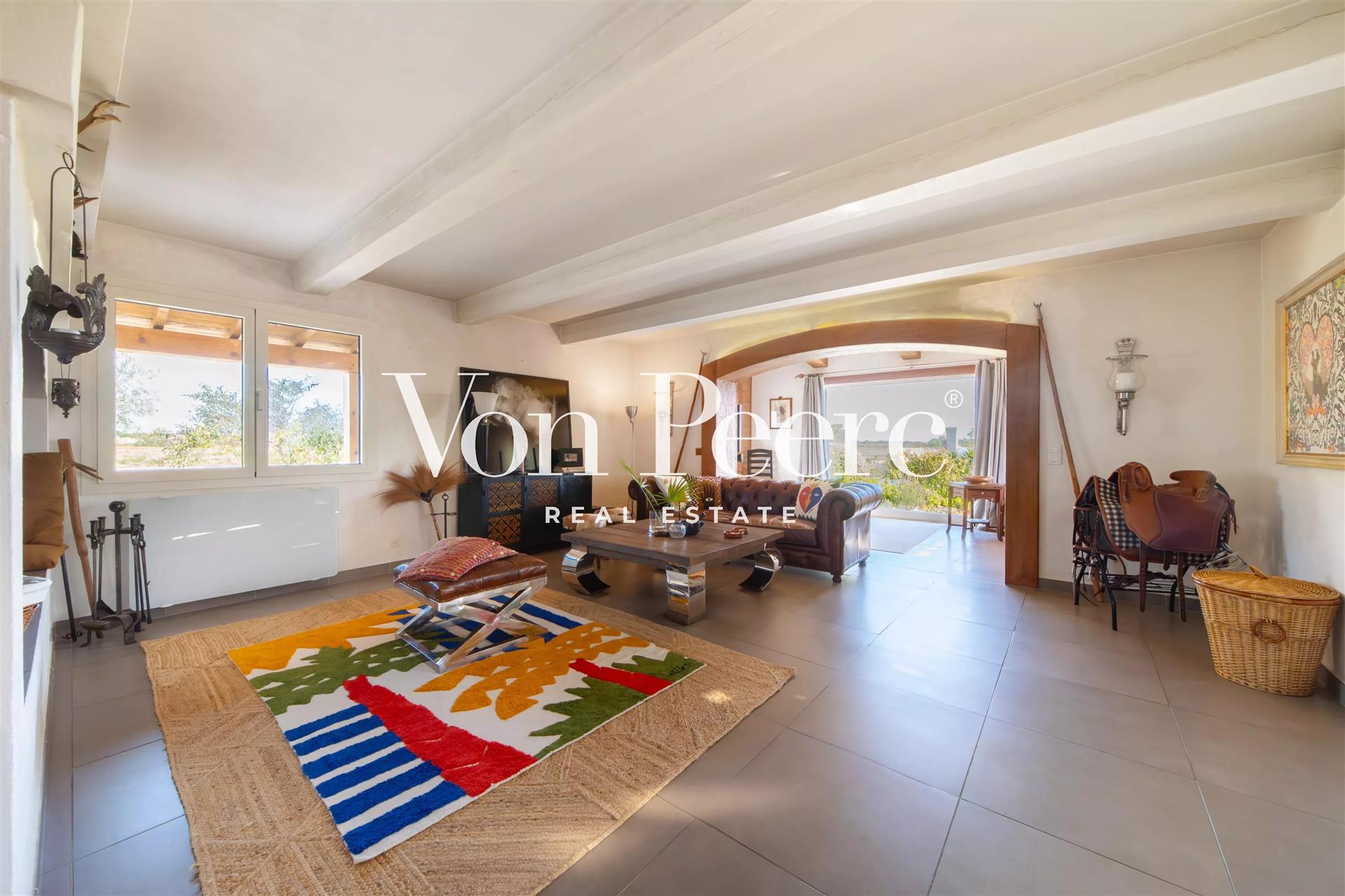 House in the heart of the Camargue