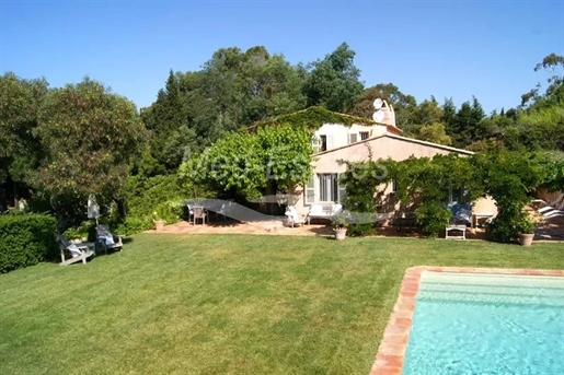 Typical 'Bastide' - walking distance to the centre