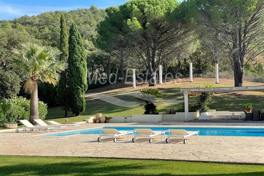 Magnifique Domaine En Toute Intimité, Avec Vue Imprenable Sur La Vallée, La Forêt Et Le Massif Des M