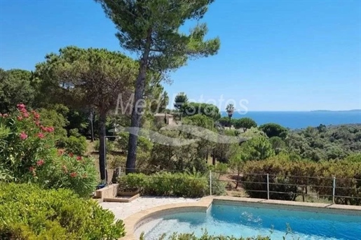 Authentic villa from the '70s with lovely views onto the sea ofGigaro