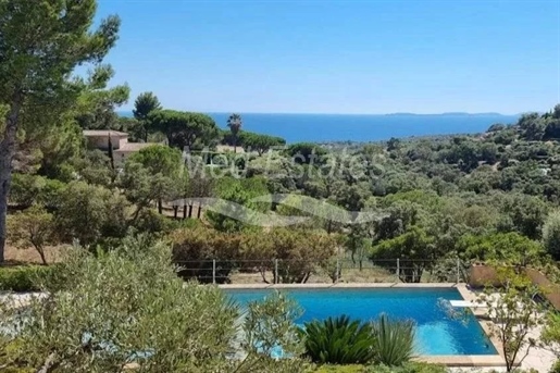 Authentic villa from the '70s with lovely views onto the sea ofGigaro