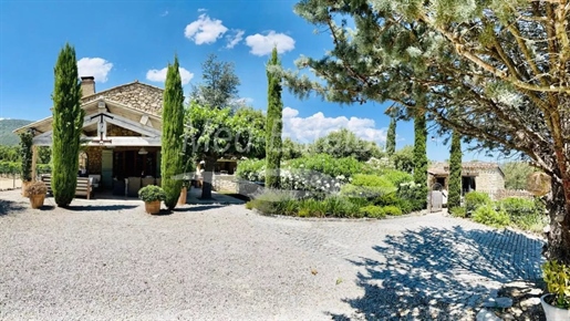 Exceptional: Private hamlet with 3 bastides - absolute calm