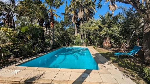 45 minutes from Cannes and st Tropez, exceptionnal property at St Aygulf 5 rooms ,125 m2