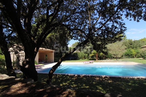 Bastide with swimming pool
