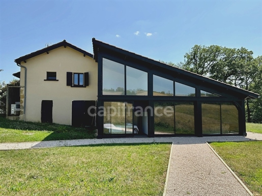 Dpt Gers (32), à vendre proche de Lupiac propriété P9 de 270 m² - Terrain de 219 192 m² - Plain pied