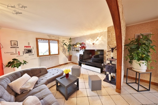 Dpt Saône et Loire (71), for sale Creches Sur Saone house P5 of 163 m² - Land of 2,181.00 m²