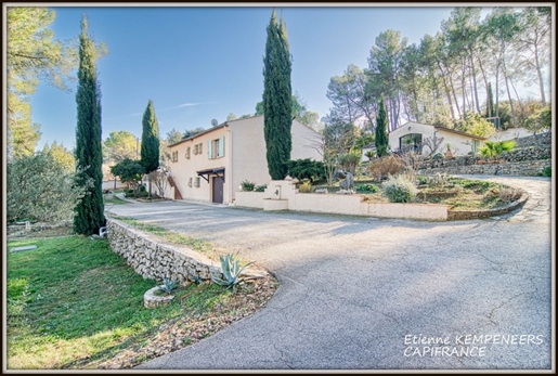 Lorgues, quiet property of 188 m² including 2 accommodations on wooded and enclosed grounds of 5,000