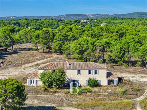 Close To Aix-En-Provence - Estate 28 Hectares - Bastide - Stable