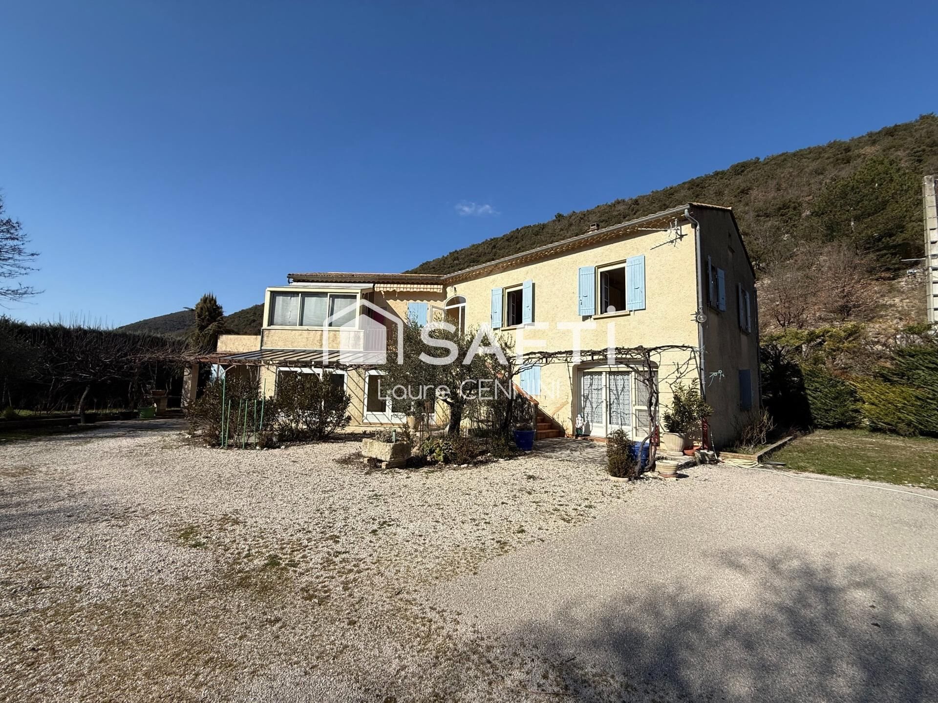 Maison à vendre, 195m², Savoillan