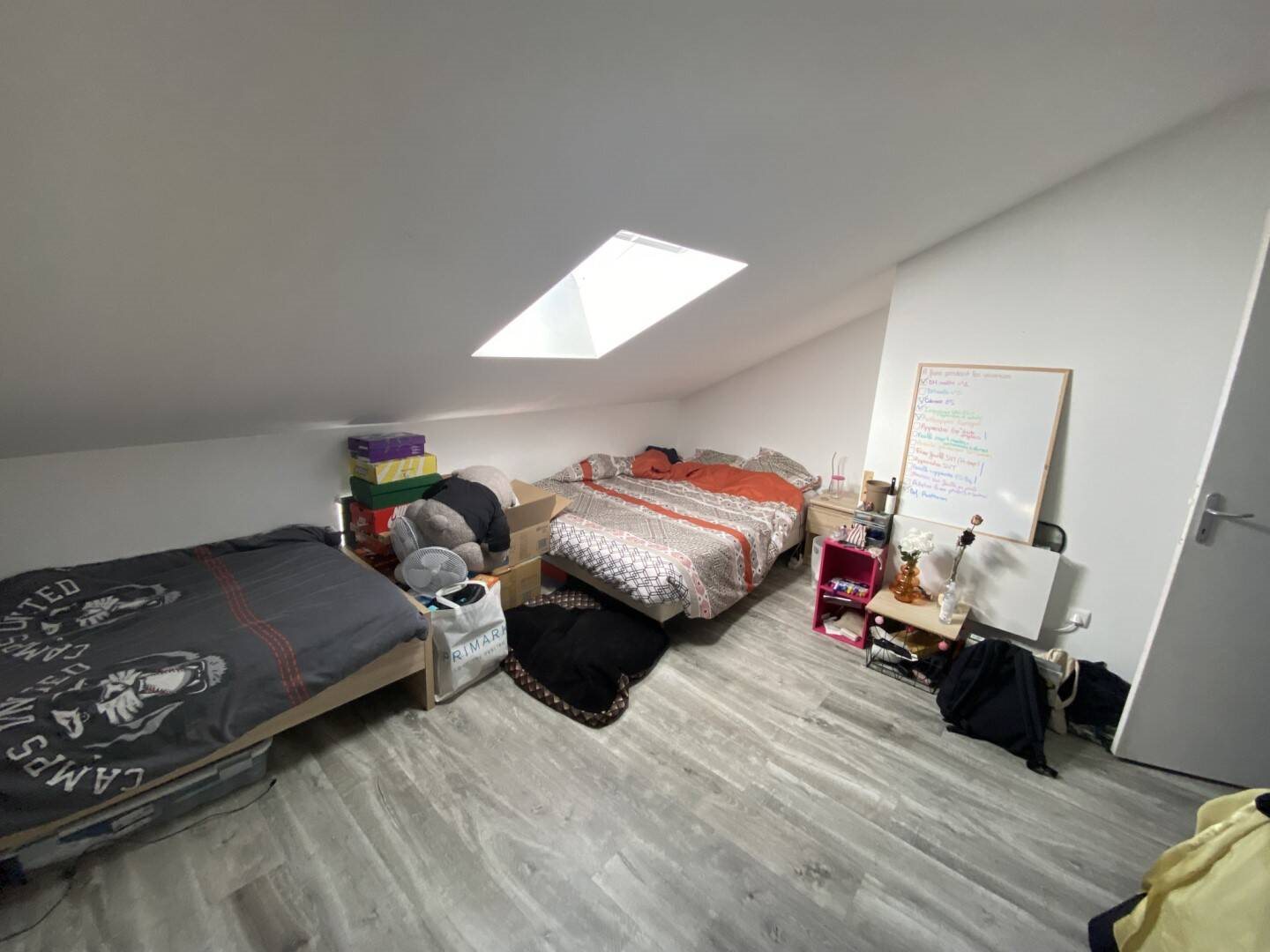 Appartement à louer, 100m², Pouilly-sous-Charlieu