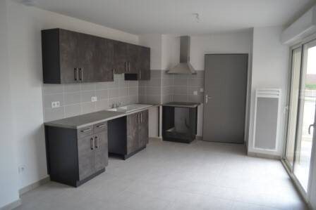 Appartement à louer, 75m², Bellegarde-Poussieu