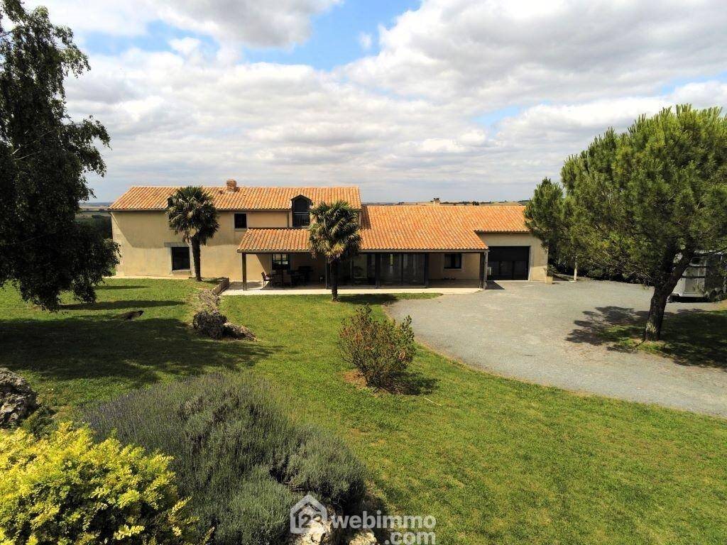 Maison à vendre, 245m², Mirebeau