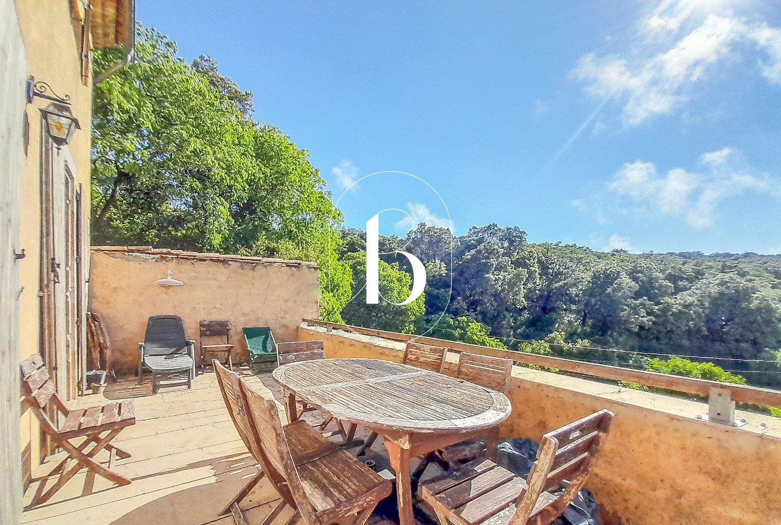 Maison à vendre, 91m², Lussan