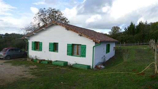 2004 wooden house in a rural environment