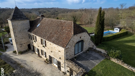 Exclusive ! Vast, fully restored Quercy house - 5 bedrooms - Lan