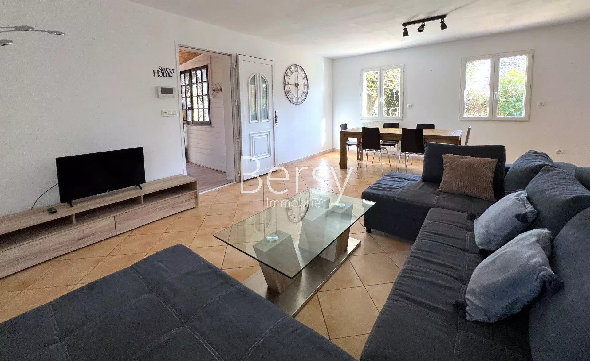 Compra: Vivenda (84410)