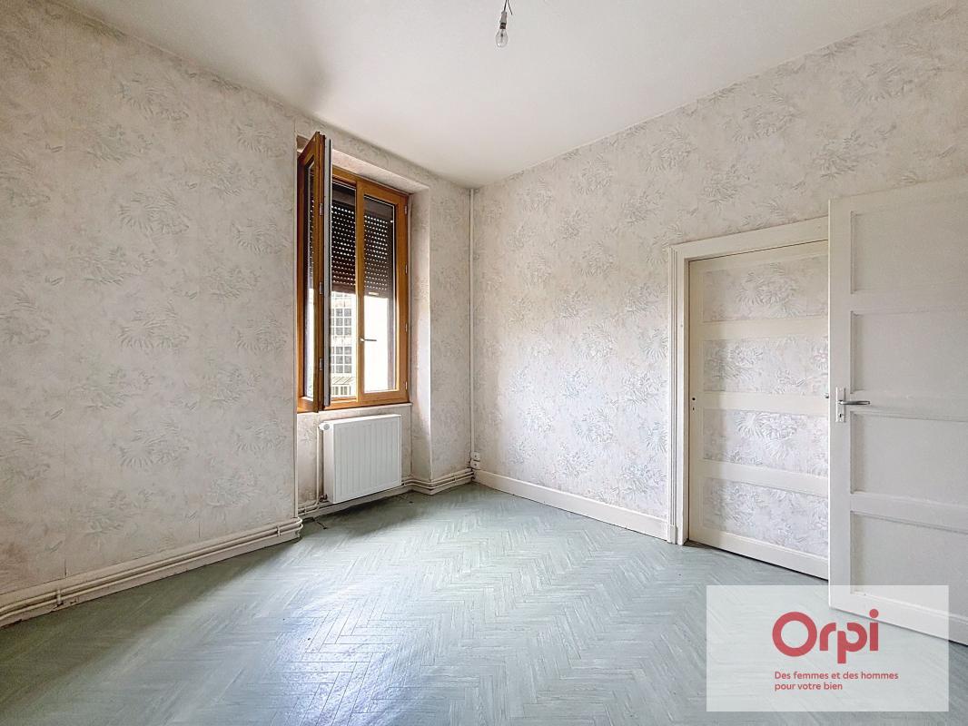 Appartement à louer, 61m², Commentry